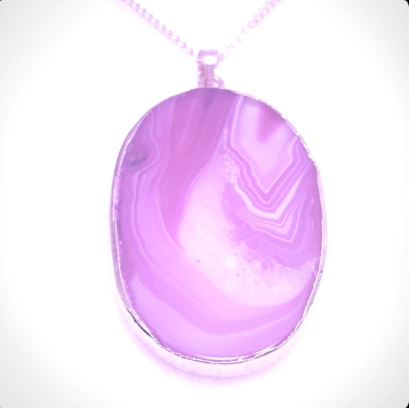 Hand Crafted Jewelry - NWOT 16" Quartz agate druzy stone pendent necklace